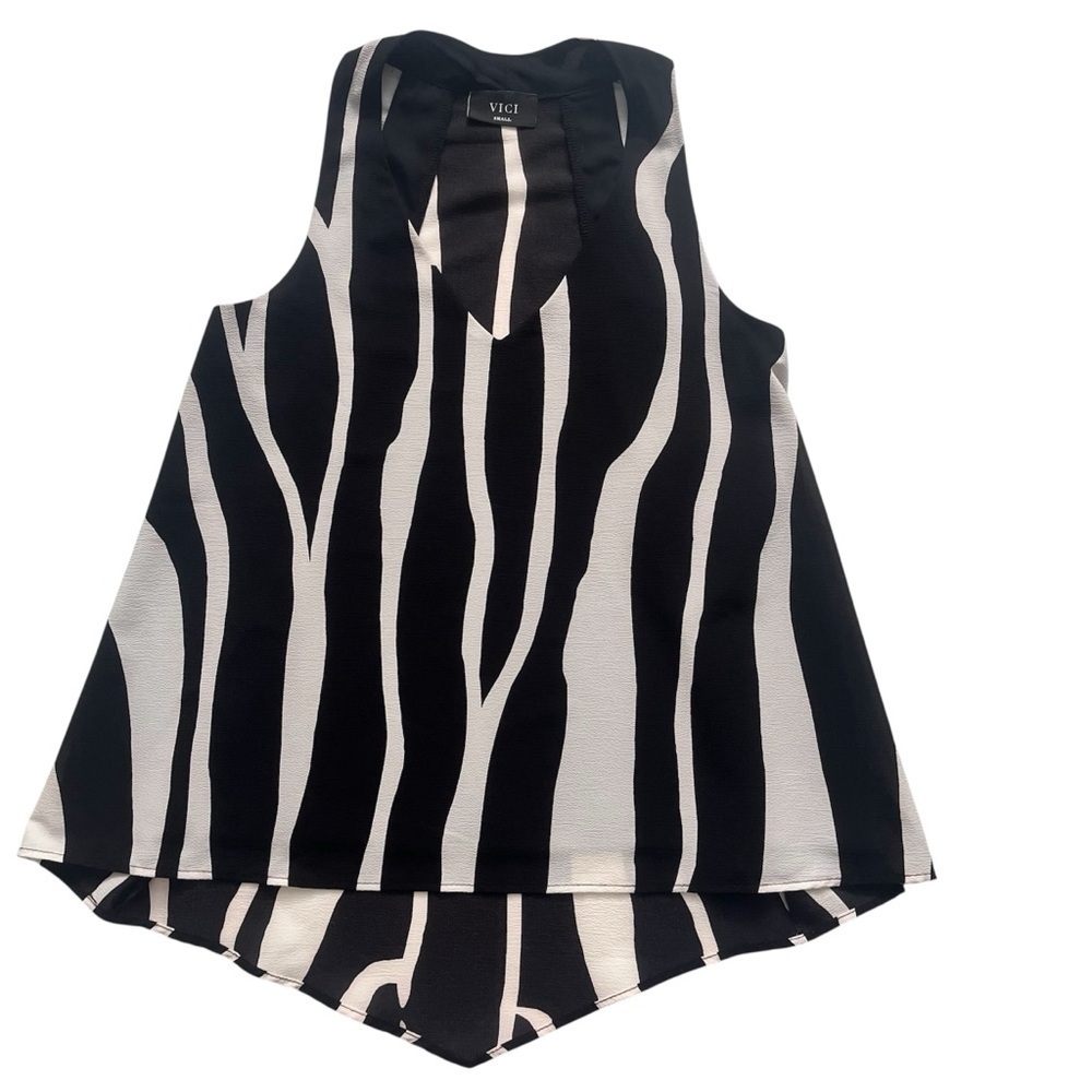 Vici Black White Flowy Tank V Neck Lined Size S